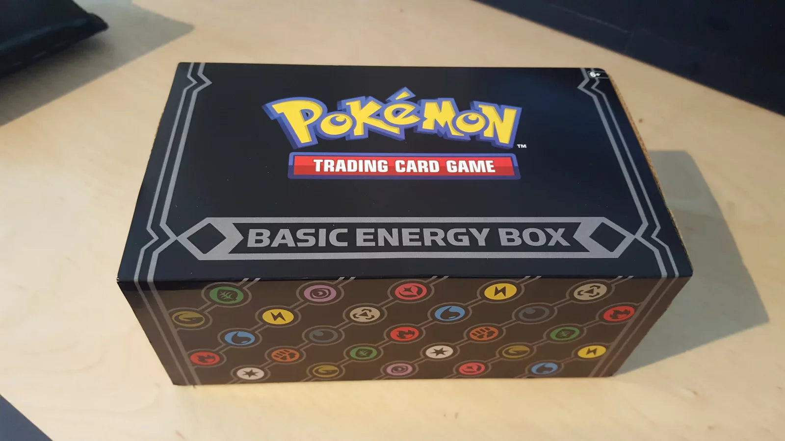 Pokemon TCG 450 Basic Energy Box